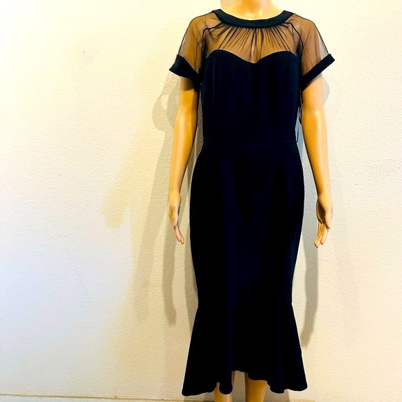 NWT Maggy London cocktail Dress, Illusion Round Neck Cap Sleeve Sheath Size 10 - Picture 2 of 14